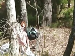 เหมือนผมสีแดงสวิสภรรยาสุนัขไม่มีสัญญาณกันขโมยและถอดเสื้อผ้าและบันทึก