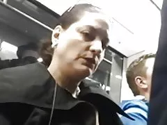 มีผู้หญิงชอบแนวรบ..เธอโดดถลาลงหยุดมองหา