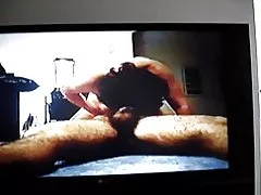 ผู้ใหญ่ใหญ่วัยทองขึ้นเอเชียนังร่างภรรยาจิ๋เลียและน้ำเชื้อ